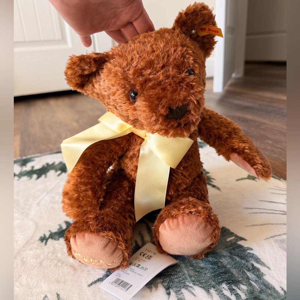 NWT Steiff 2026 Teddy Bear Collectible heirloom quality